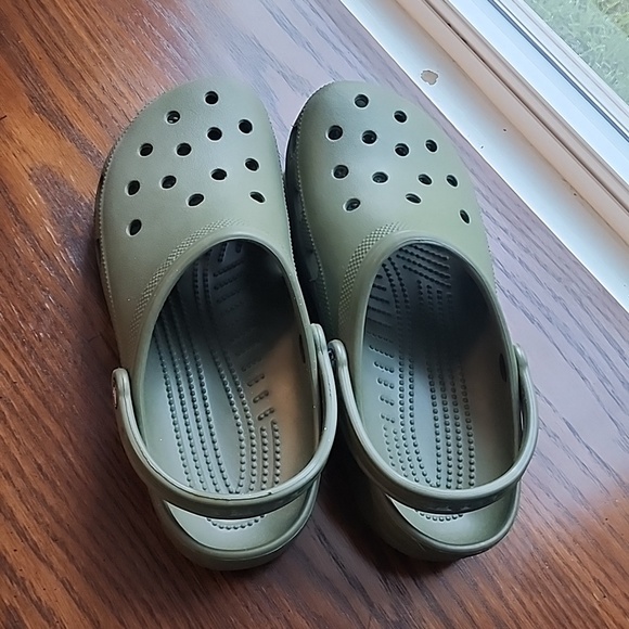 CROCS Shoes - Crocs Classic Clogs Adult Size W11/M9 Green Lightweight
